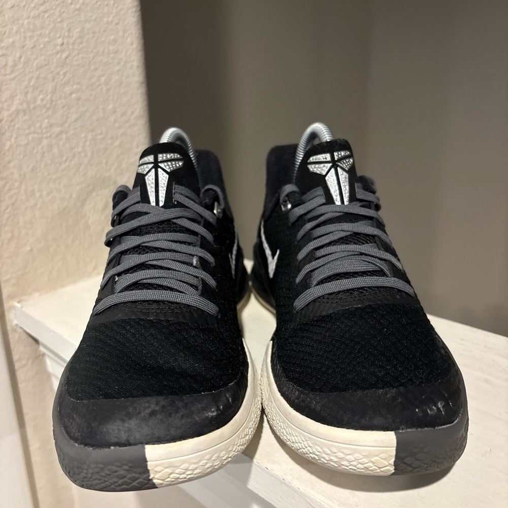 Nike Kobe Bryant Mamba Focus TB 2019 Black Shoes AT1214-001 Men’s Youth Size 5 - Picture 8 of 9